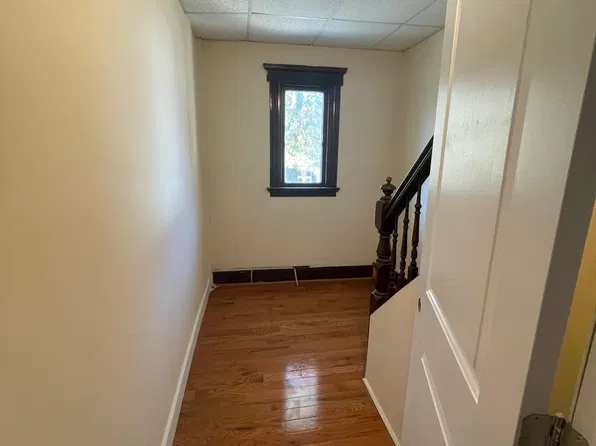 695 Mount Prospect Ave Floor 2, Newark, NJ 07104