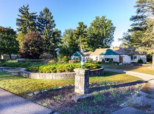 15681 Foch St, Livonia, MI 48154