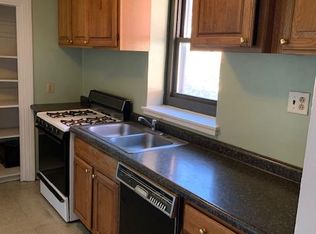 3205 N Clark St #200, Chicago, IL 60657