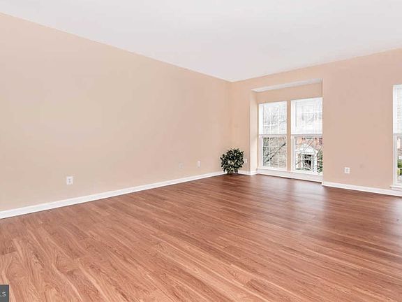 5th image of 13104 Bridger Dr #123