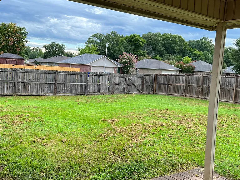 1410 Arapaho Trl — Photo 38