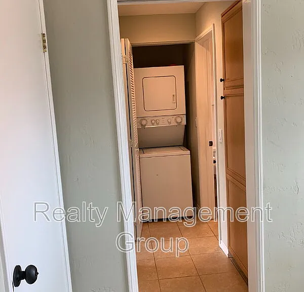 3932 9th Ave #18 — Photo 7