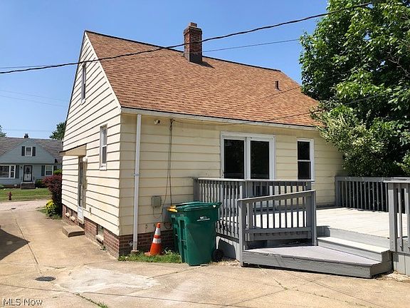 3rd image of 5541 Elmwood Ave