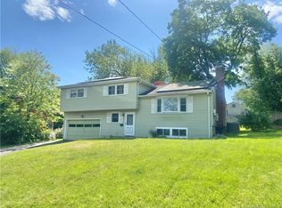 555 S Main St, West Hartford, CT 06110