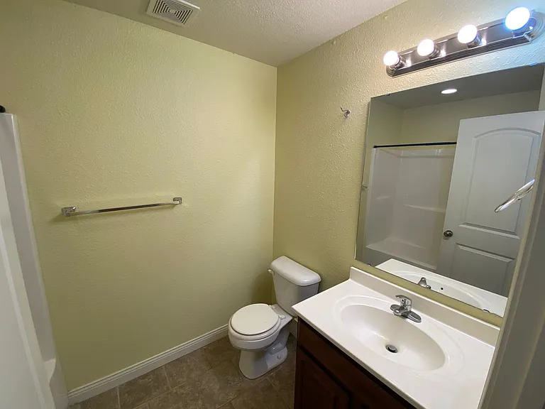 121 Kale Ct — Photo 31