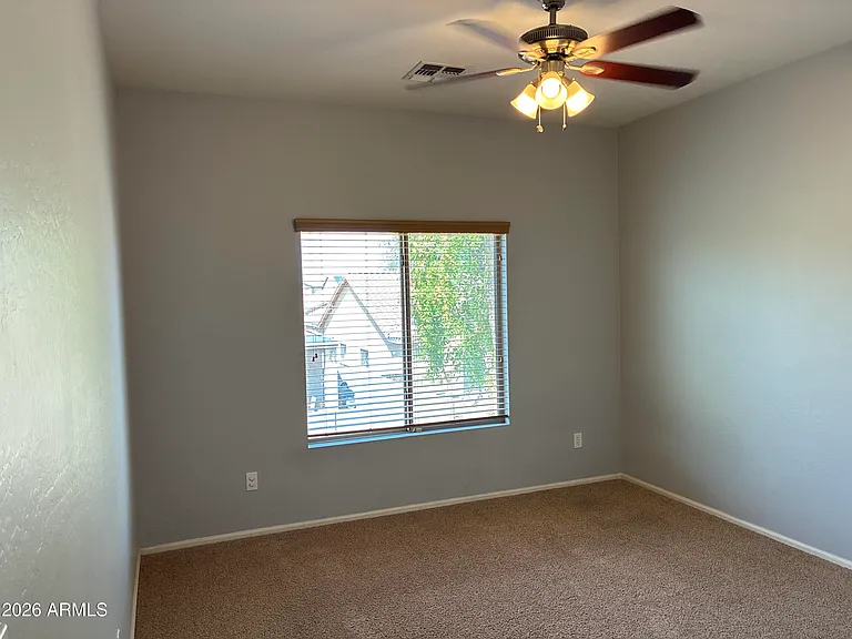 928 E Randy St — Photo 32