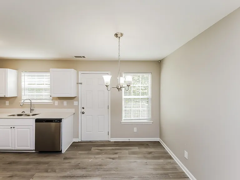 4806 Brookwood Pl — Photo 8