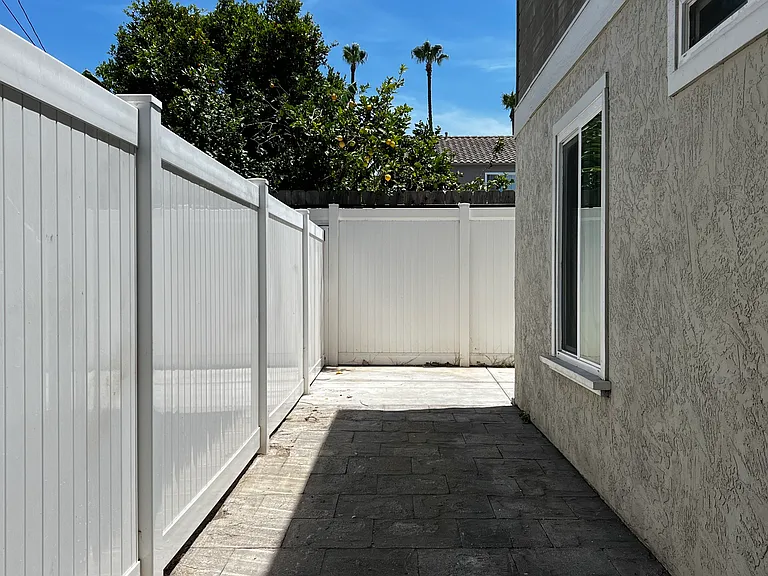 Florida Street Apartments — Photo 51