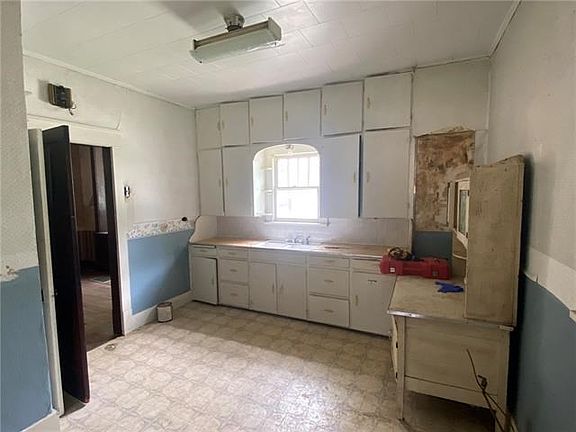 3rd image of 1601 Tindall Ave