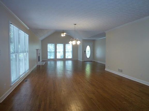 5th image of 4080 Churchill Downs Dr