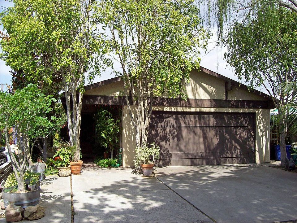 Exterior, front