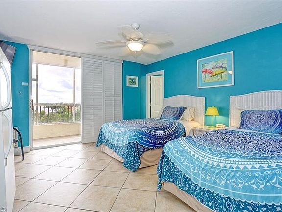 3rd image of 510 Estero Blvd #505