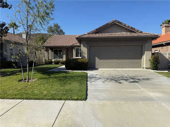 28956 Raintree Dr, Menifee, CA 92584