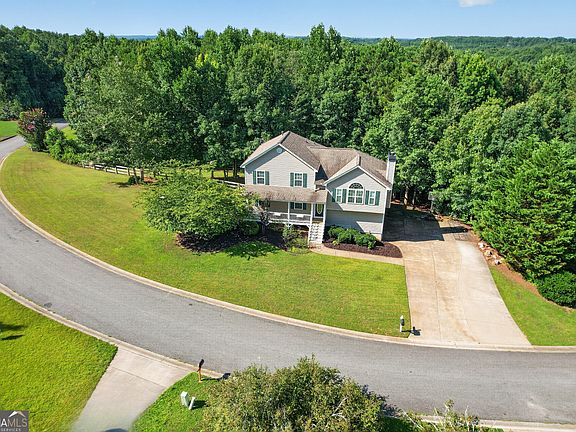 2nd image of 115 Nelson Ridge Dr