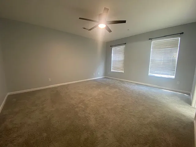 1024 Willow Creek Cir — Photo 16