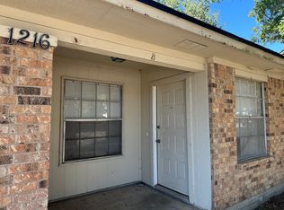 1216 April Bloom, College Station, TX 77840