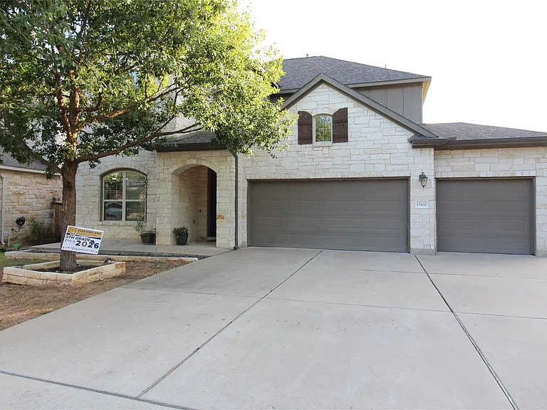 15100 Iveans Way — Photo 1