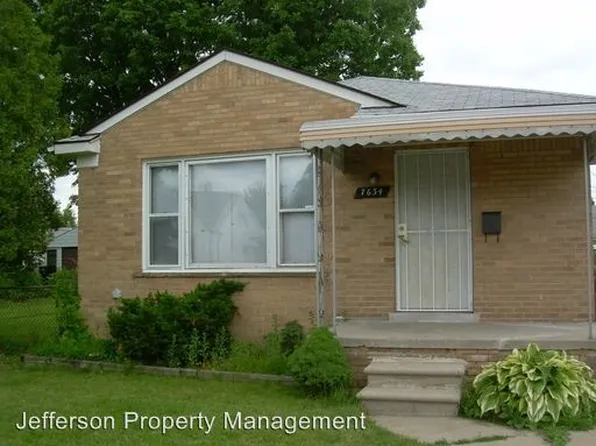 7634 Greenview Ave, Detroit, MI 48228