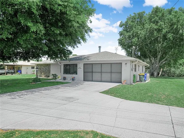1711 Lake Clay Dr, Lake Placid, FL 33852