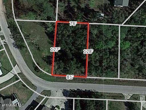 3rd image of Baywood Dr Lot 14