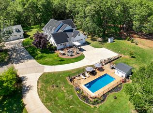 438 Murphy Creek Rd, Grants Pass, OR 97527