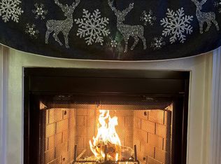 704 Green Cir APT 204, Rochester, MI 48307