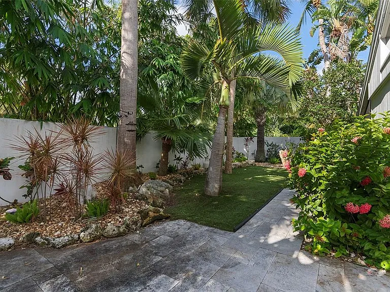 1100 Westway Dr — Photo 37