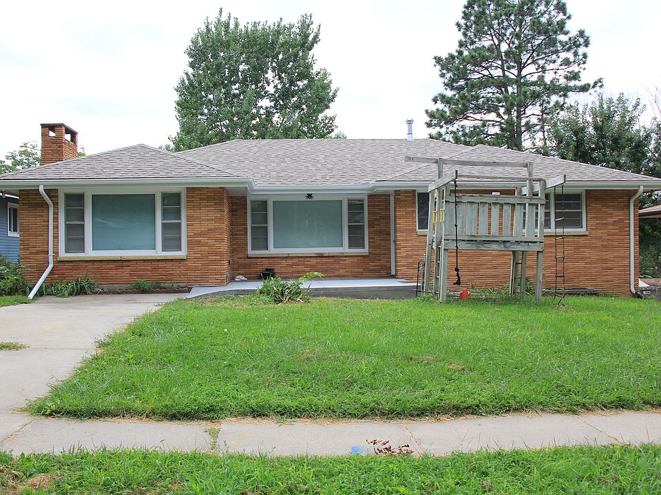 1st image of 4421 S 50th St