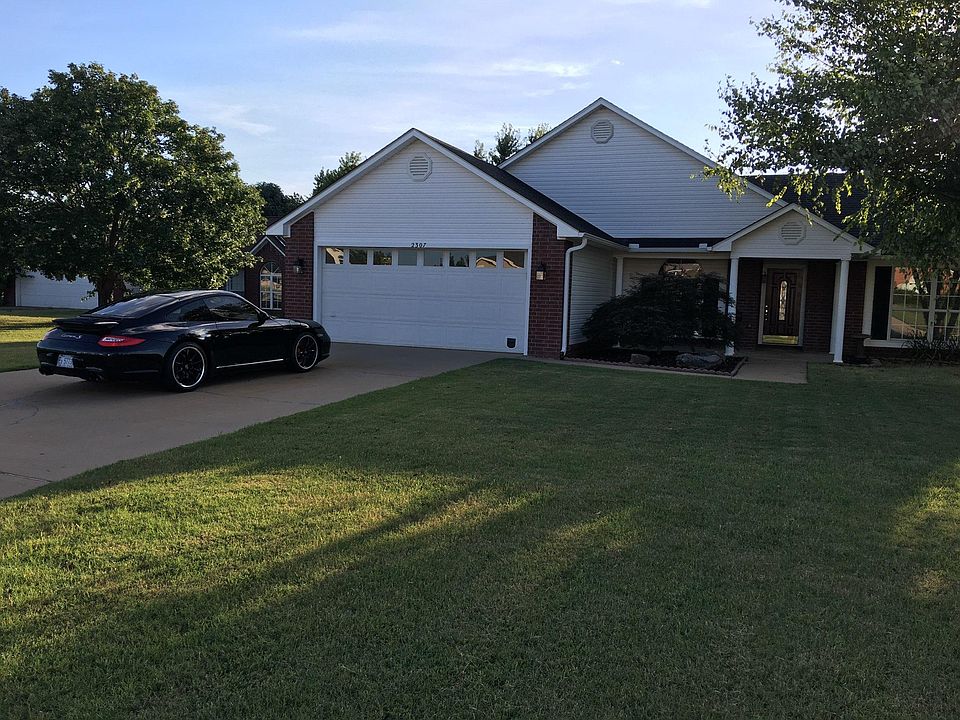 1st image of 2307 Pearl Cir