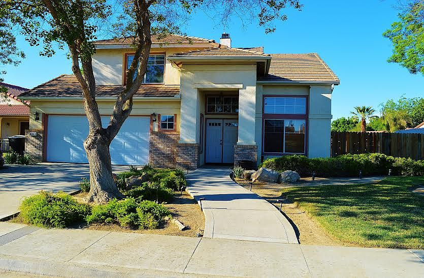 1st image of 856 E Palm Dr