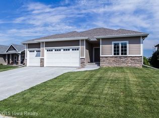 4027 139th St, Urbandale, IA 50323