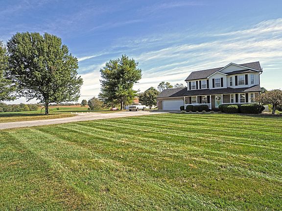 3rd image of 85 Diana Ln