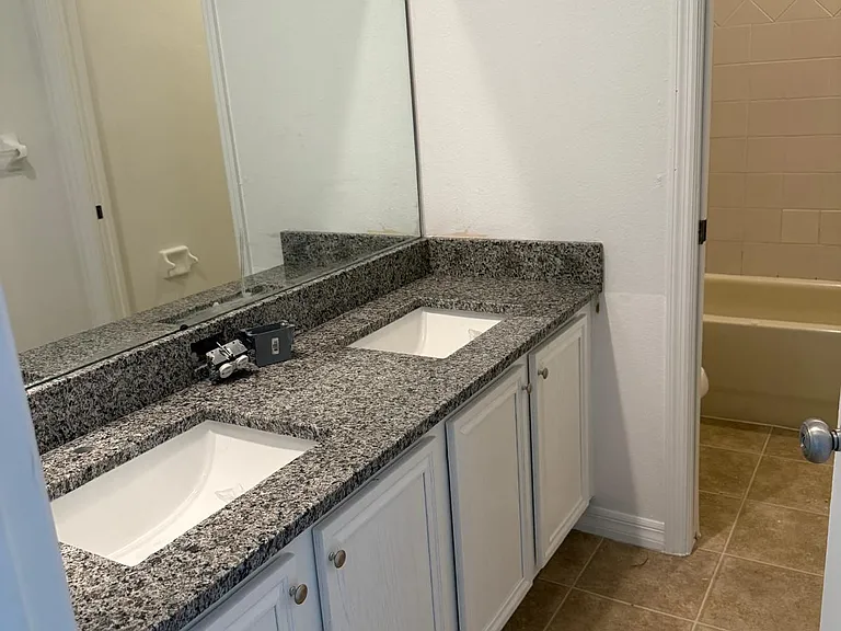 2165 Island Walk Dr — Photo 13