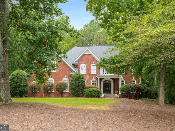 135 Troon Dr, Fayetteville, GA 30215