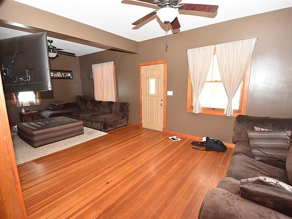 4th image of 1406 B Ave