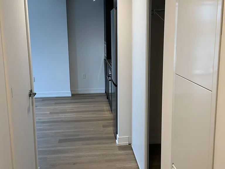 1 Jarvis St #1208 — Photo 7