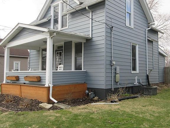 3rd image of 529 N D St