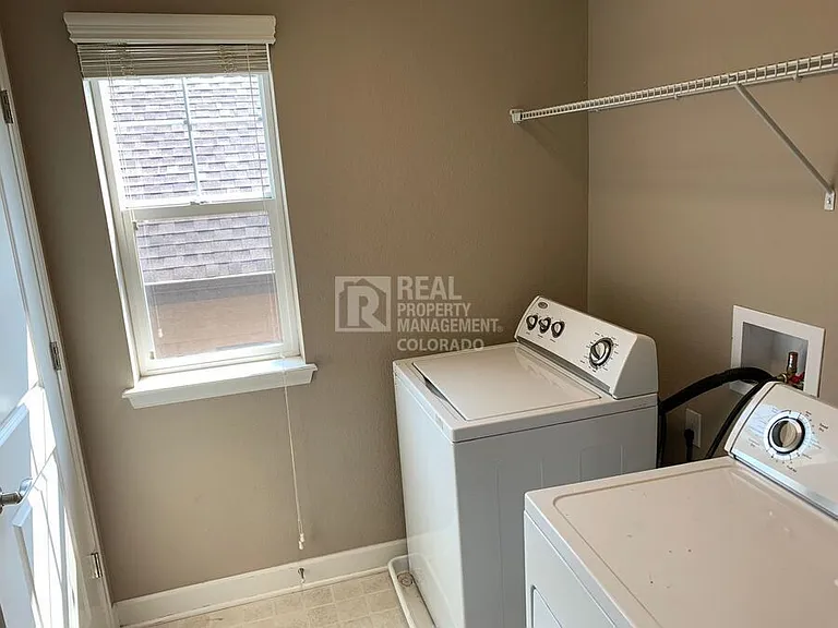5028 S Versailles Cir — Photo 28