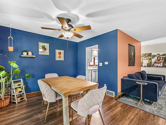 5th image of 1709 Pikes Peak Ct NE #H