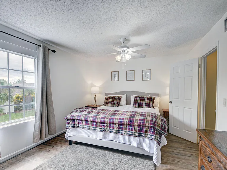 11862 Brier Patch Ct E — Photo 18