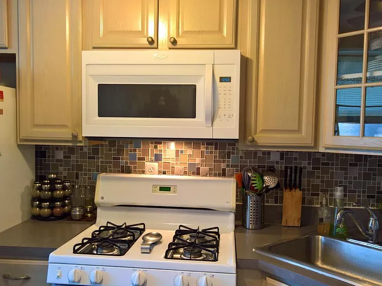 91 Strawberry Hill Ave #924 — Photo 7