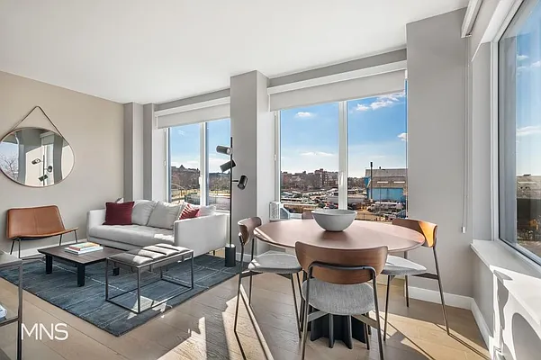 Rented by MNS Marketing | media 24