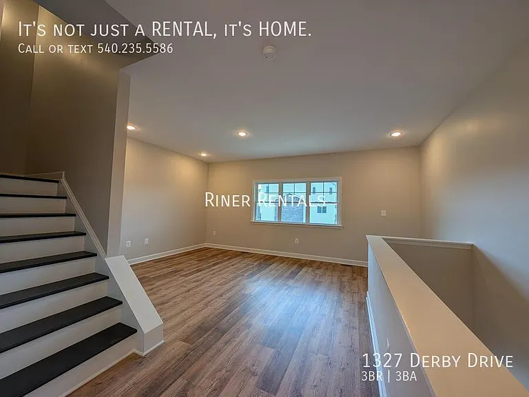 1327 Derby Dr — Photo 3