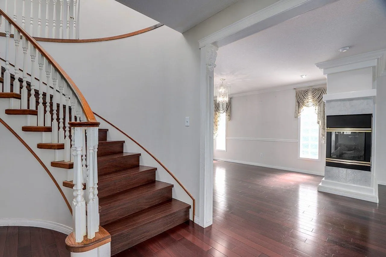 4 bed, 2745 sqft, $4,300 — Photo 3