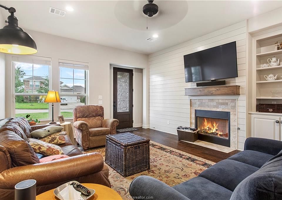 1st image of 2615 Hailes Ct