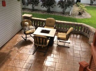 1 Kensington Ct, Appleton, WI 54915