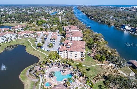 5th image of 190 Riverview Bnd S Unit 1023