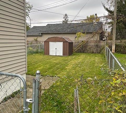 2nd image of 17819 Bayne St #17819