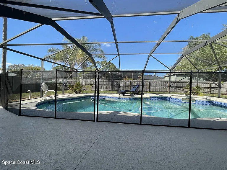 6550 Corsica Blvd — Photo 24