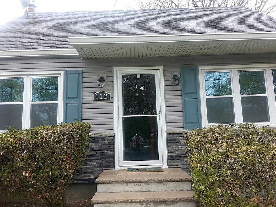 112 Scott Avenue FRONT